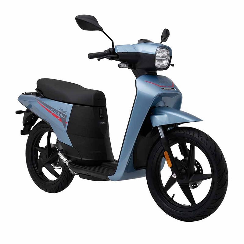 Lichtblauwe Askoll NGS2 e-scooter