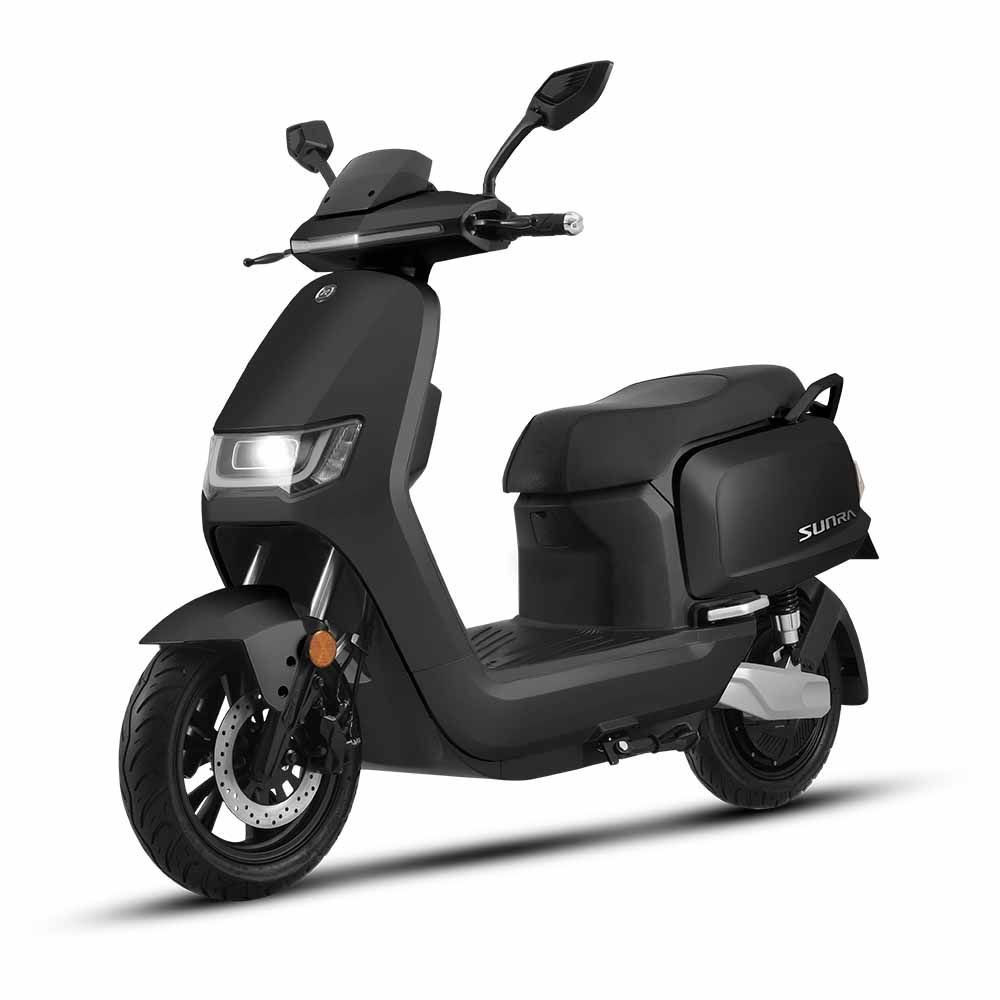 Zwarte Robo e-scooter